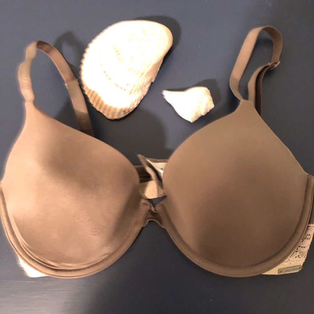 Calvin Klein 34D
